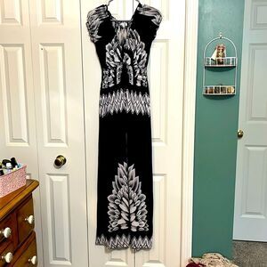 Miroa Black White Flowy Stretchy Maxi Dress Women's Medium Fairy Whimsygoth